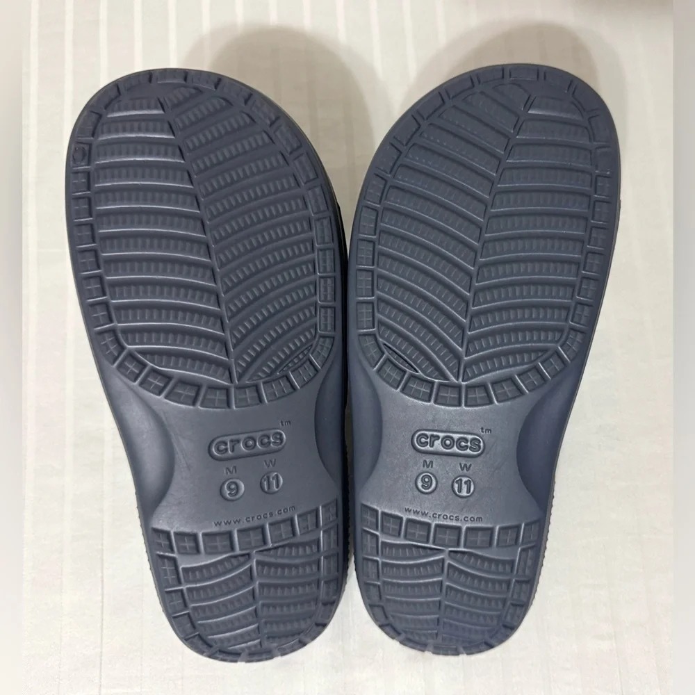 CROCS Classic Slide Sandals Meta Scape City Graphic Print Size 9 Men / 11 Women